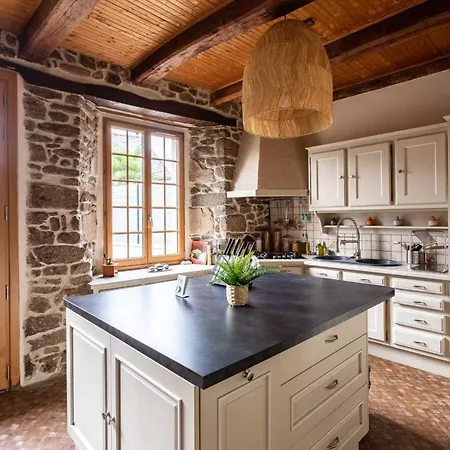 بيت للعطل Kloz Ar Lore Maison De Charme Avec Piscine Plouër-sur-Rance